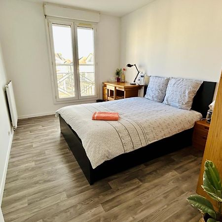 Jolie Chambre 3Minutes De La Gare Rer A Bussy-Saint-Georges Bagian luar foto